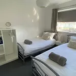 44 Gower Holiday Village Ty Gwyr Cosy 2 Bedroom Chalet
